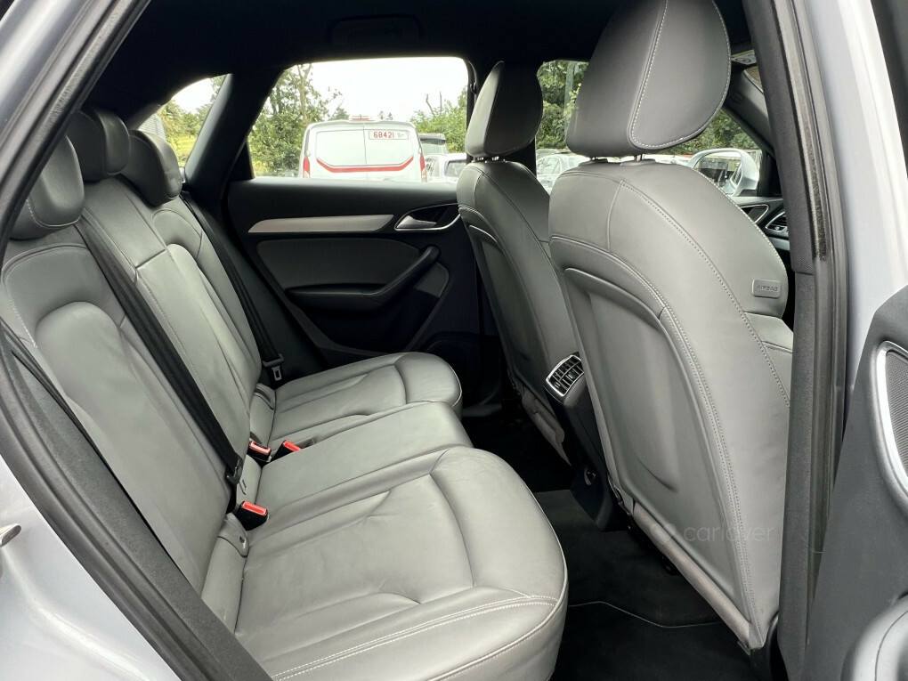 Audi Q3 2L Black Edition Grey #11