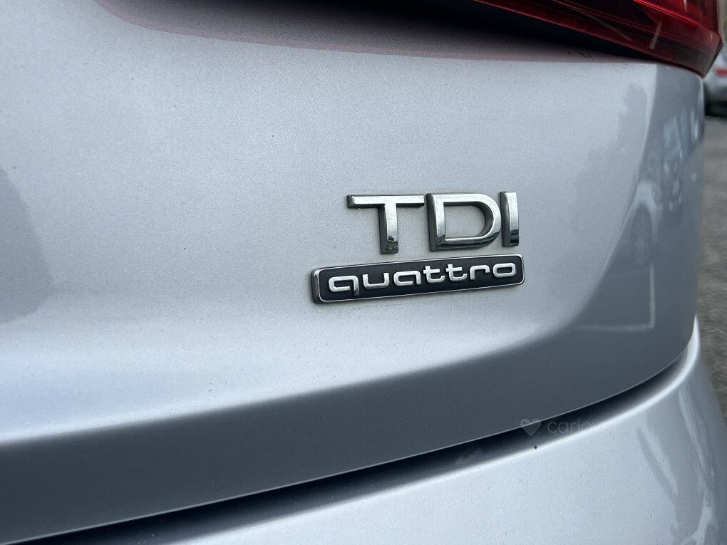 Audi Q3 2L Black Edition Grey #9