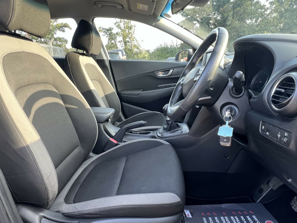 Hyundai Kona Se Silver #11