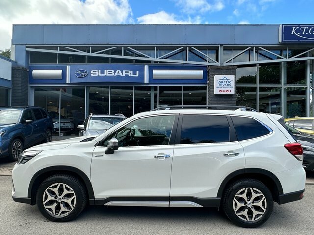 Subaru Forester 2.0 I E-boxer Xe Suv Hybrid Lineartroni White #2