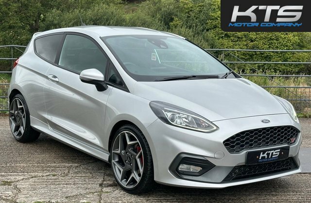 Ford Fiesta Ecoboost St-2 Hatchback EW19AHP Silver #4