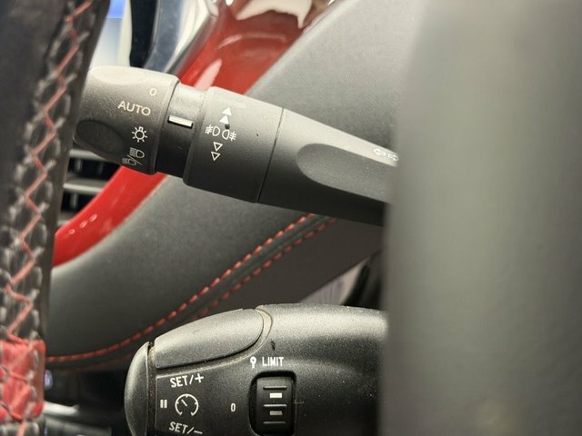 Peugeot 208 Hatchback E  #14