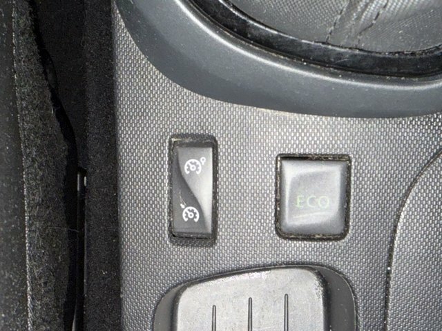 Renault Captur Suv 1.5 Expressionplus Convenience Energytce S Black #17