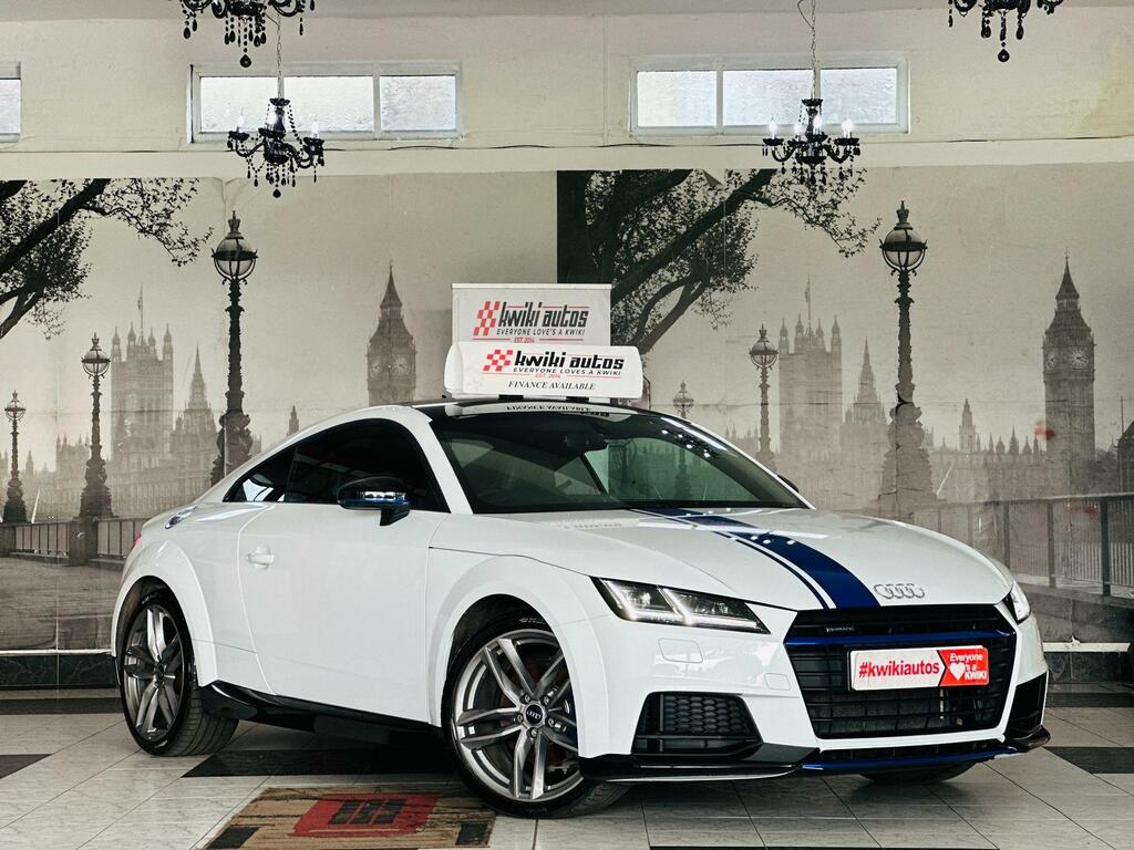 Audi TT 2.0 Tdi Black Edition Coupe White #6