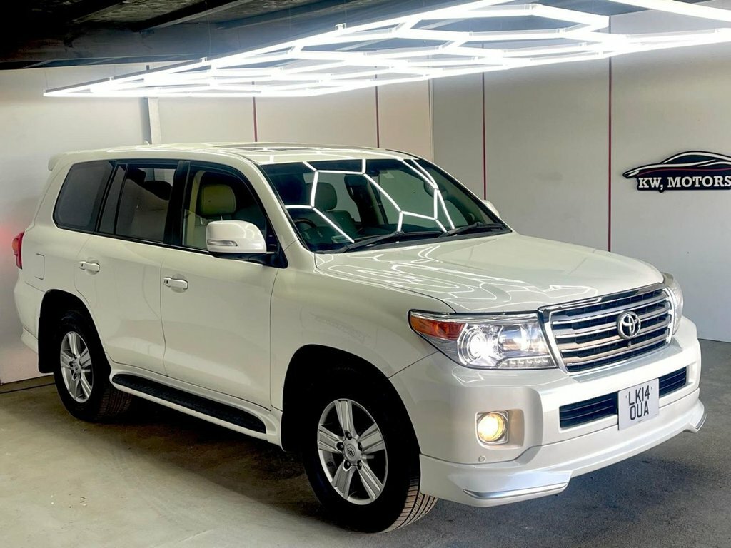 Toyota Land Cruiser Estate White