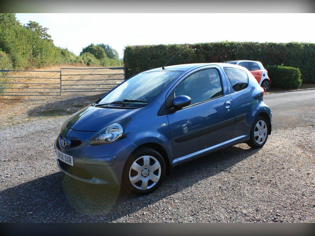 Toyota Aygo 1.0 Vvt-i Blue Hatchback Euro 4 Blue