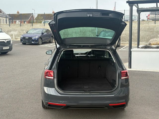 Volkswagen Passat 2.0 Tdi Se  #8