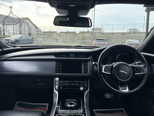 Jaguar XF Diesel Blue #10