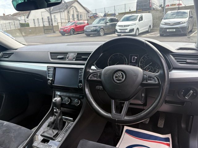 Skoda Superb 2.0 Tdi Scr 190Ps Sel Executive Hatchback Grey #8