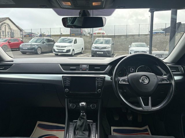 Skoda Superb 2.0 Tdi Scr 190Ps Sel Executive Hatchback Grey #9