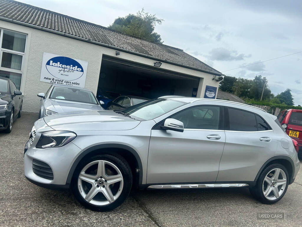 Mercedes-Benz GLA Class Gla 200D 4Matic Amg Line Silver