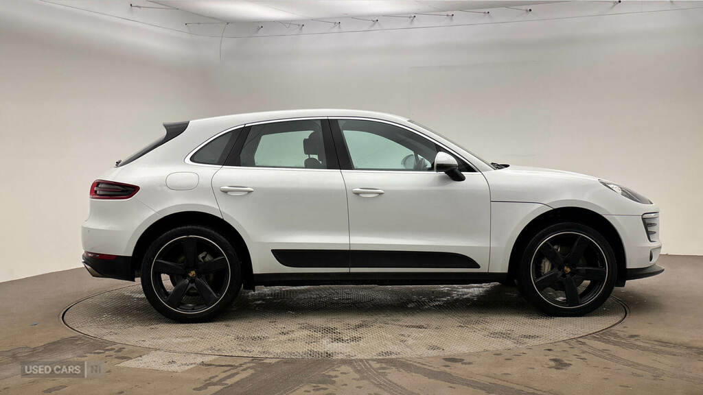 Porsche Macan S Pdk White #3