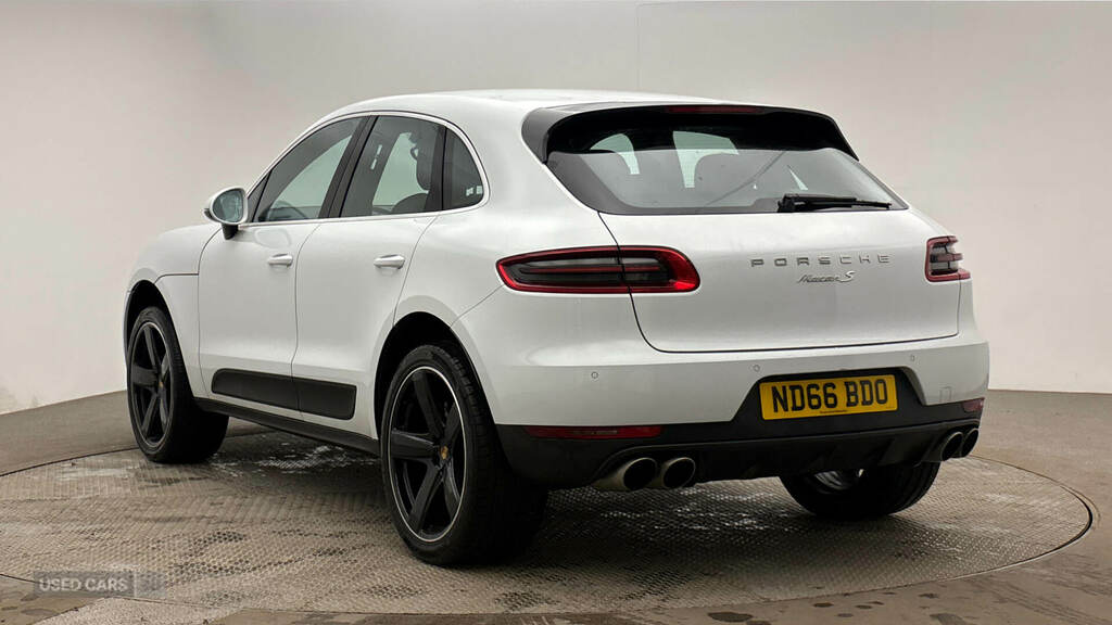 Porsche Macan S Pdk White #2