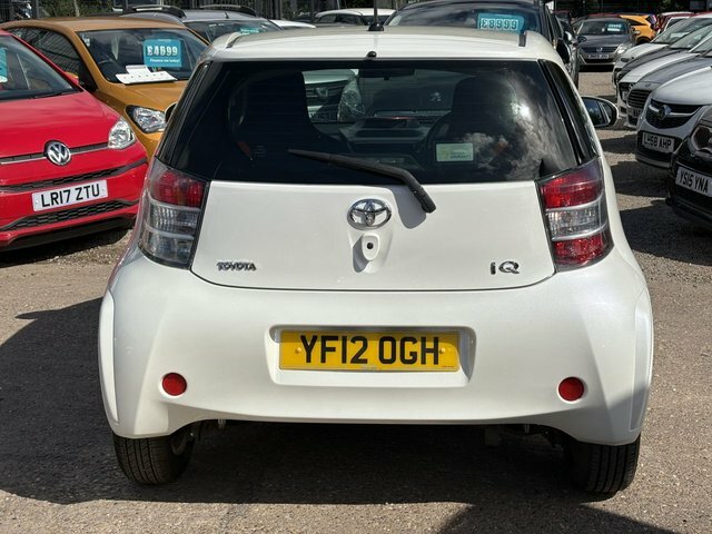 Toyota IQ 1.0 Vvt-i Hatchback Euro 5 68 P White #6