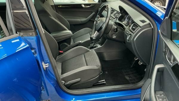 Skoda Rapid Spaceback Spaceback Se Sport Tsi Black #9