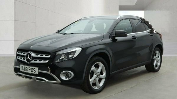 Mercedes-Benz GLA Class 1.6 Gla200 Sport Suv Euro 6 S S Black #2