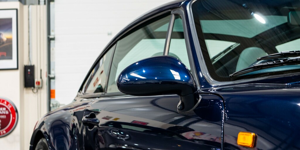 Porsche 911 Carrera Black #40