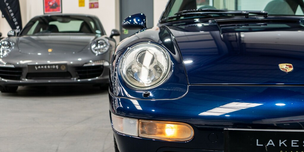Porsche 911 Carrera Black #37