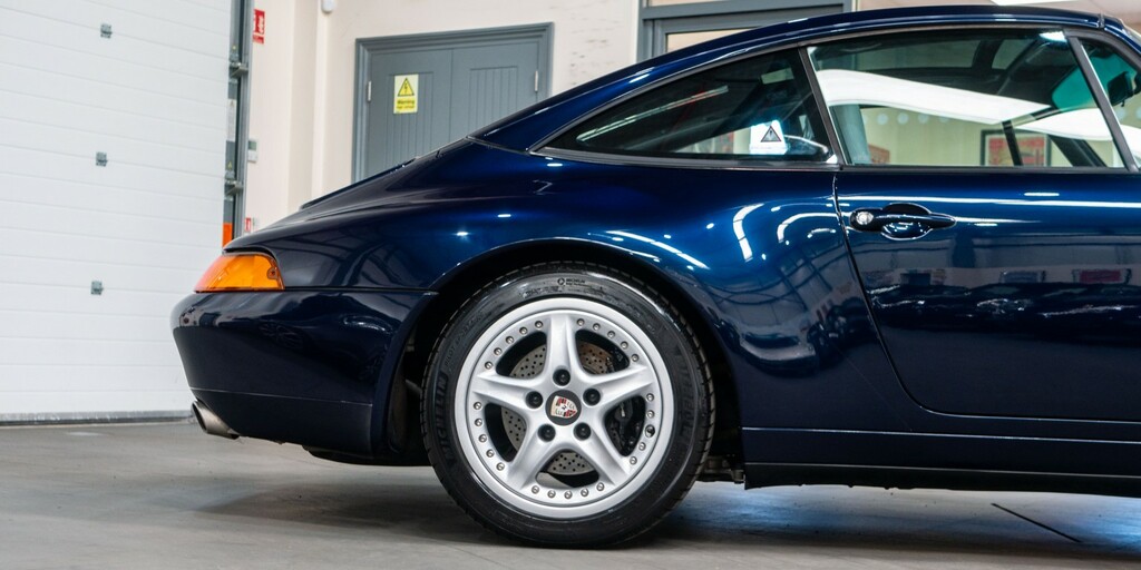 Porsche 911 Carrera Black #11