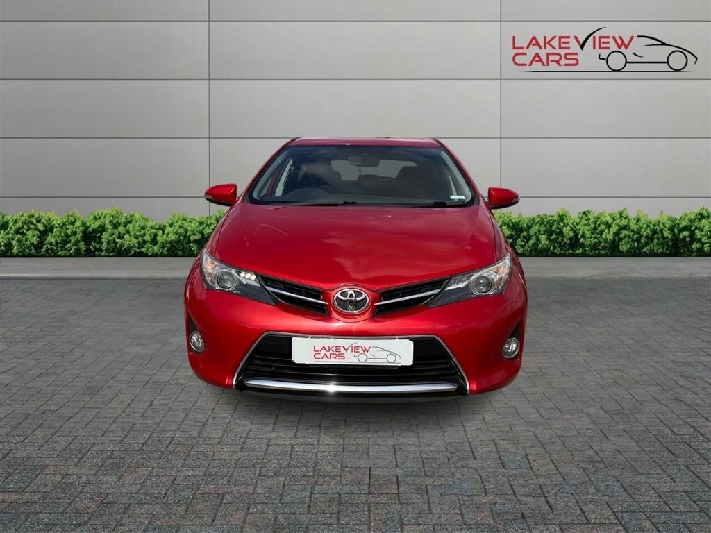 Toyota Auris 1.6L Icon Plus Red #6