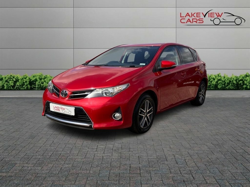 Toyota Auris 1.6L Icon Plus Red #5