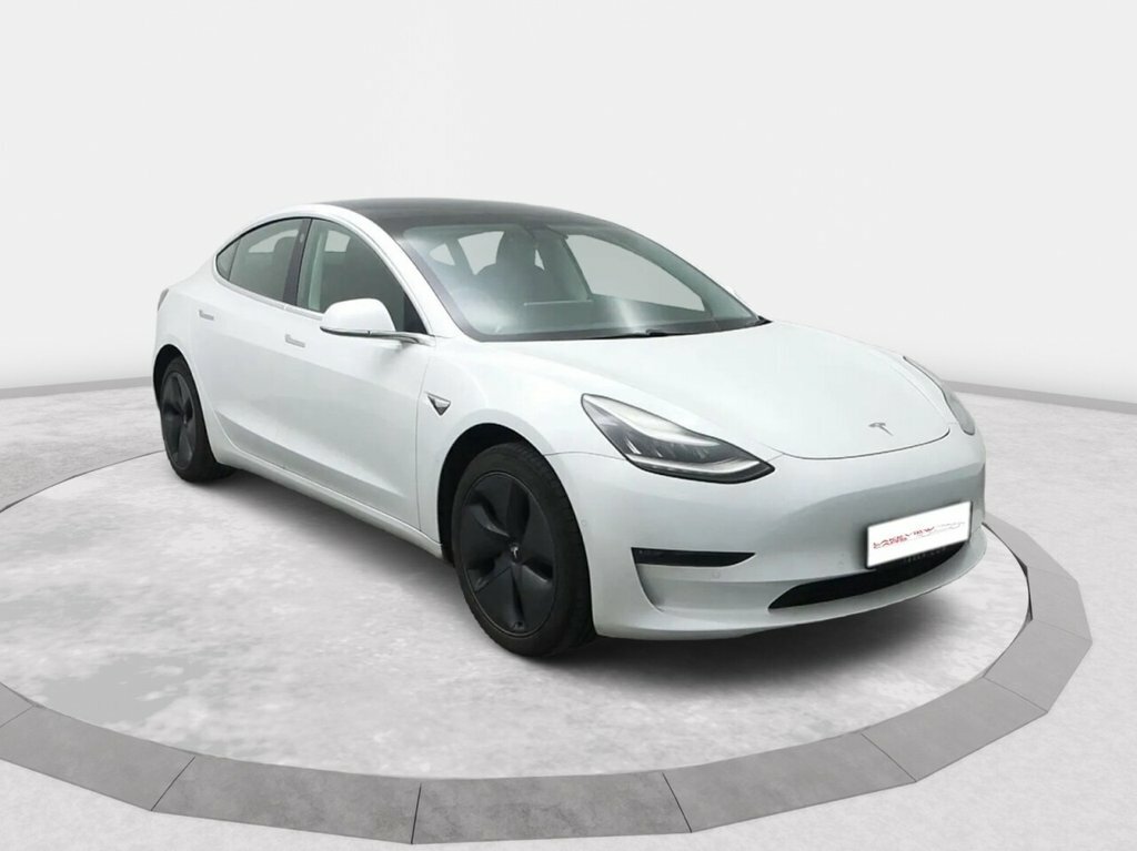 Tesla Model 3 Saloon White