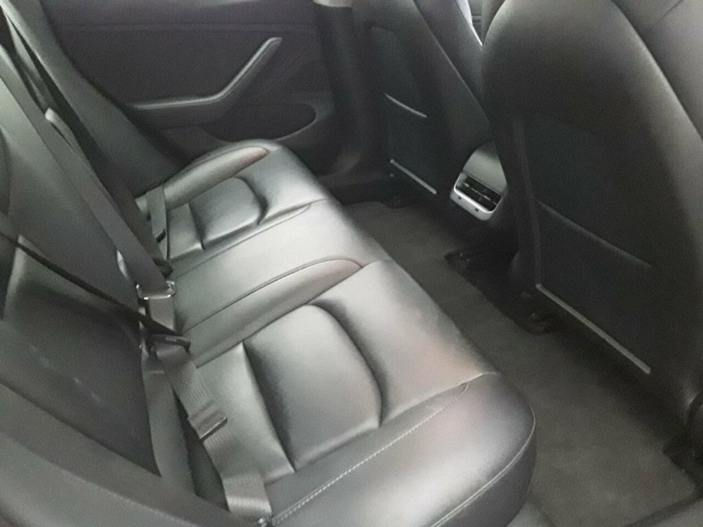 Tesla Model 3 Saloon White #5