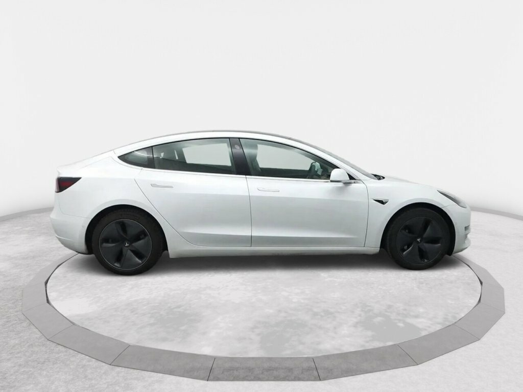 Tesla Model 3 Saloon White #3