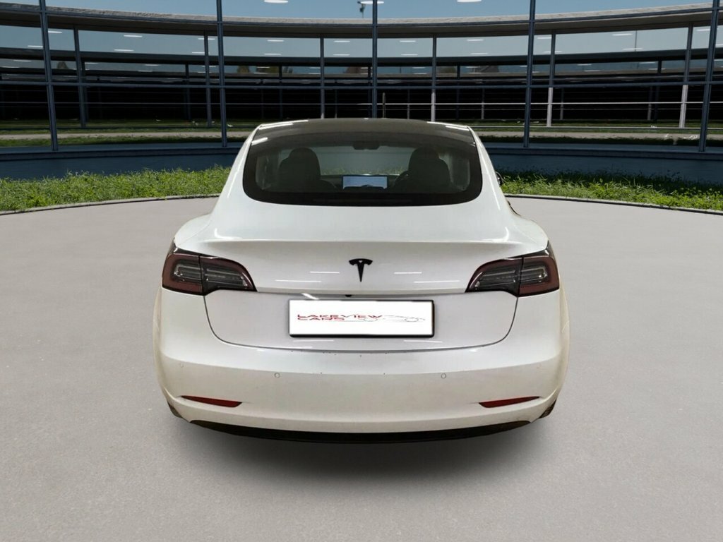 Tesla Model 3 Saloon White #5