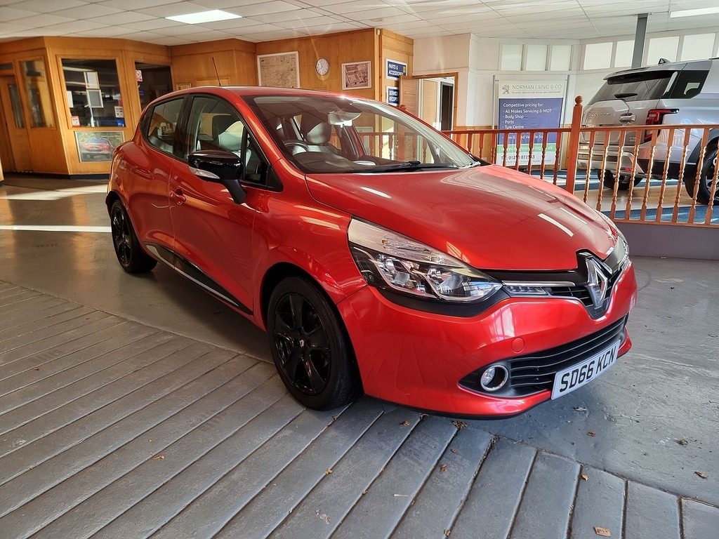 Renault Clio 0.9 Tce Dynamique Nav Hatchback Red