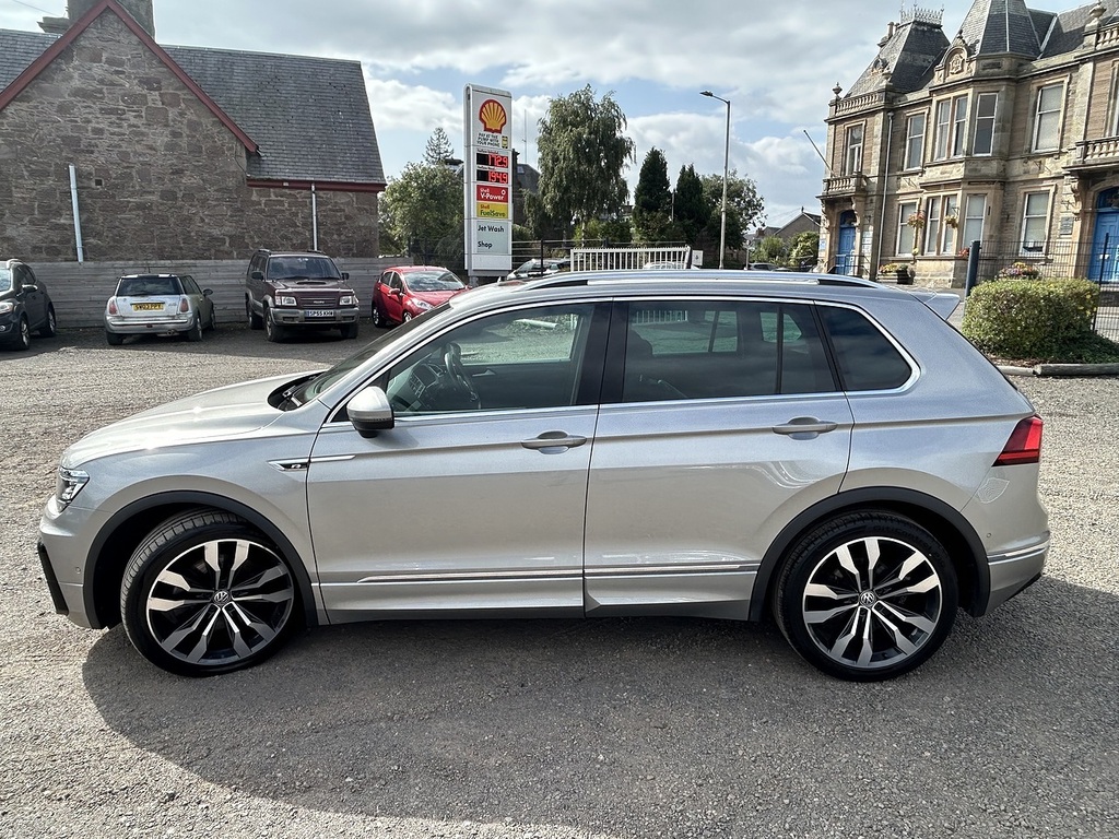 Volkswagen Tiguan R-line Tech Grey #3