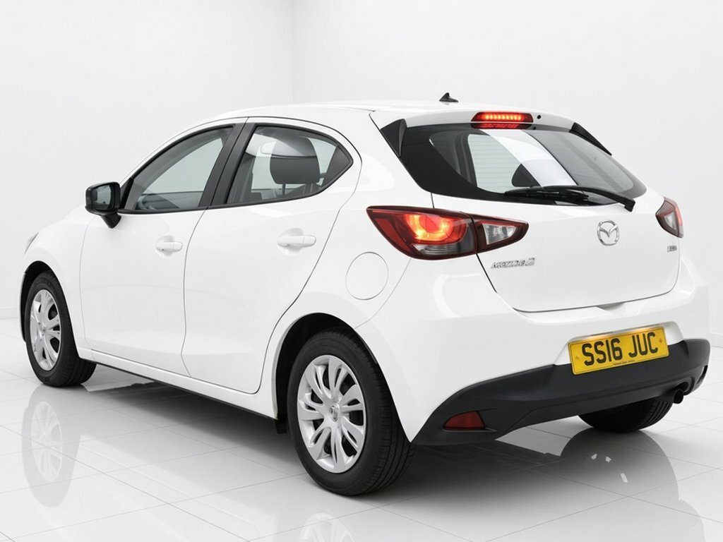 Mazda 2 1.5L Se White #3