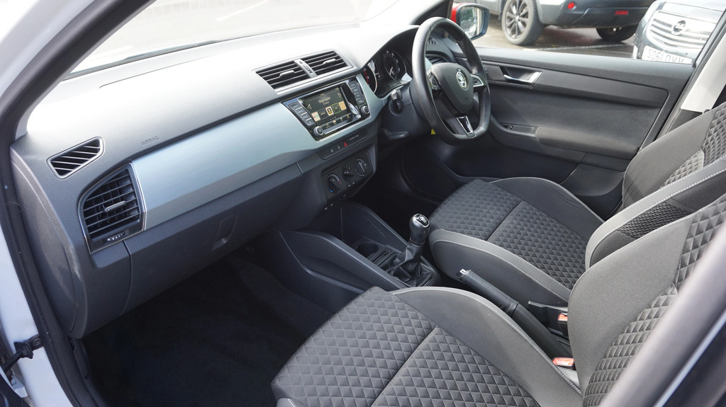 Skoda Fabia 1.0 Tsi Se  #10