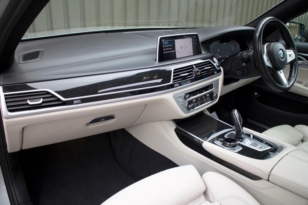 BMW 7 Series 740I 4dr Auto Black #18