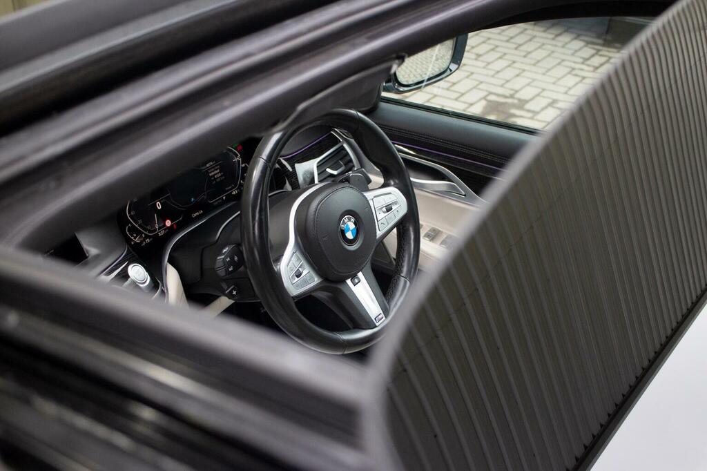 BMW 7 Series 740I 4dr Auto Black #64