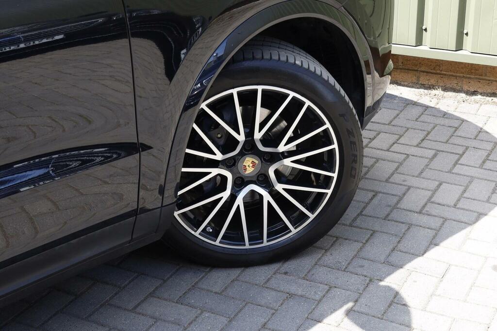 Porsche Cayenne 3.0L V6 4Wd Blue #51
