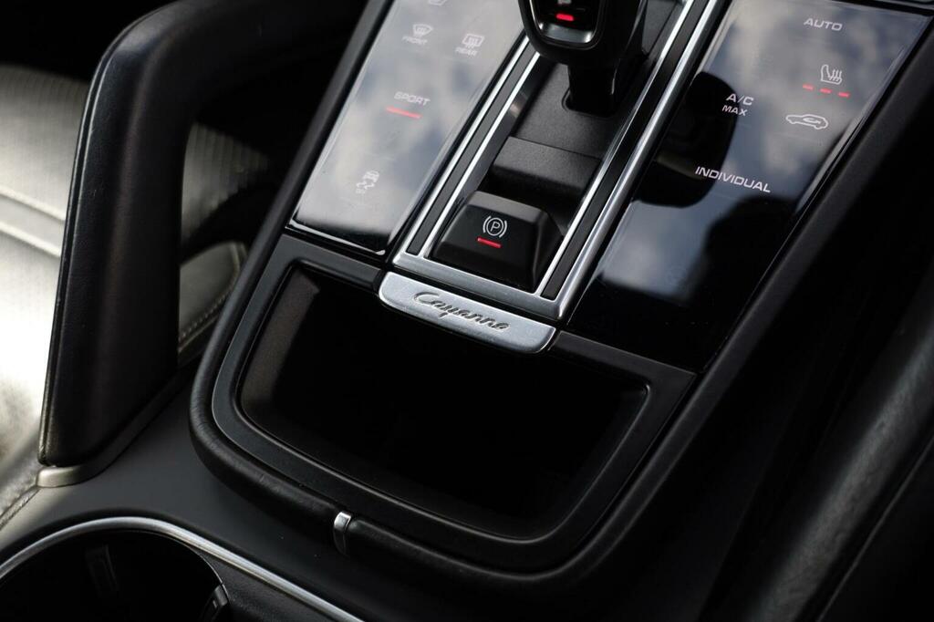 Porsche Cayenne 3.0L V6 4Wd Blue #52