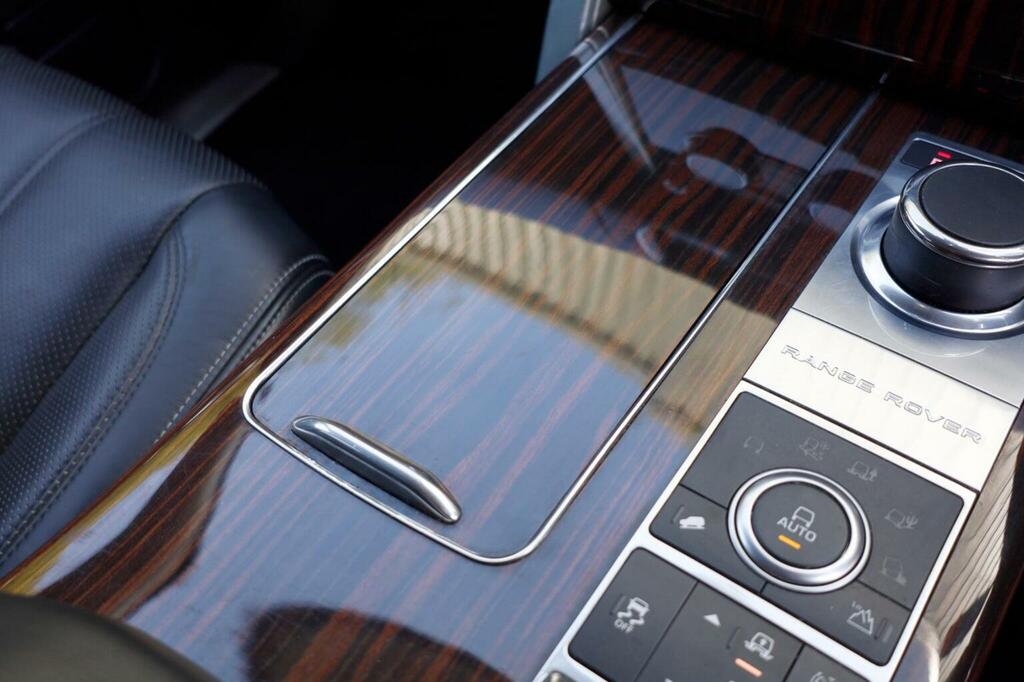 Land Rover Range Rover Vogue Gold #20