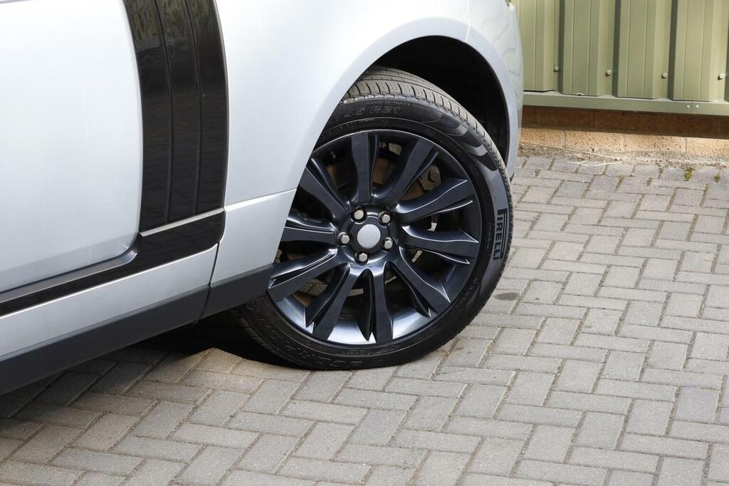 Land Rover Range Rover Vogue Gold #52