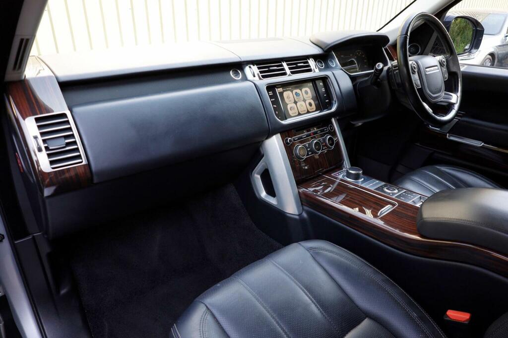 Land Rover Range Rover Vogue Gold #17