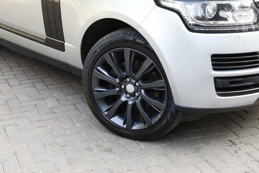 Land Rover Range Rover Vogue Gold #51
