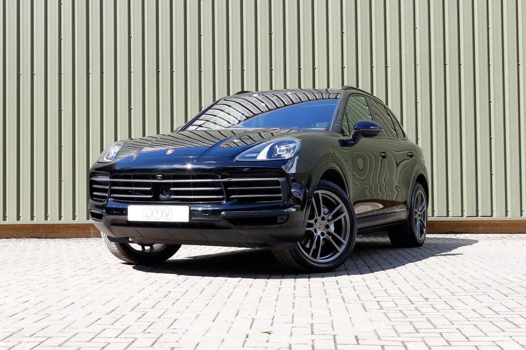 Porsche Cayenne 3.0 V6 E-hybrid 17.9Kwh Platinum Edition Tiptronic Black #3