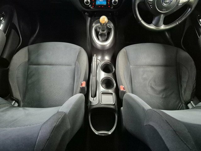 Nissan Juke Tekna Xtronic White #30