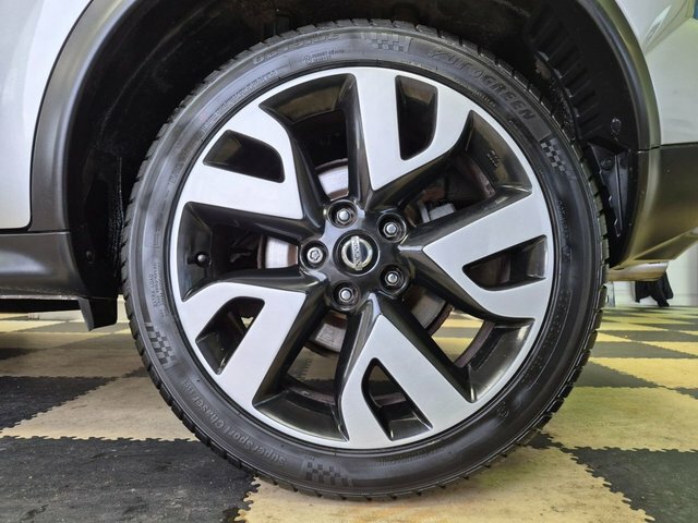 Nissan Juke Tekna Xtronic White #46