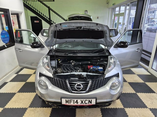 Nissan Juke Tekna Xtronic White #43