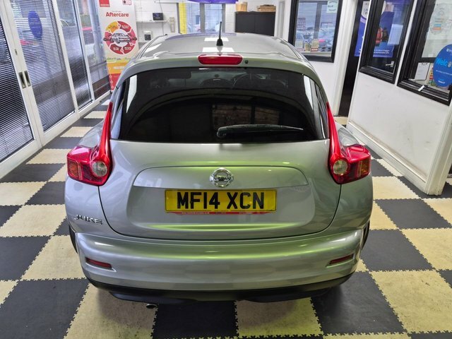 Nissan Juke Tekna Xtronic White #8