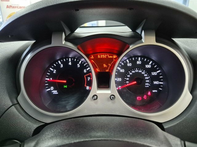 Nissan Juke Tekna Xtronic White #23