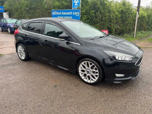 Ford Focus 1.5 Tdci Zetec S Euro 6 Ss Black