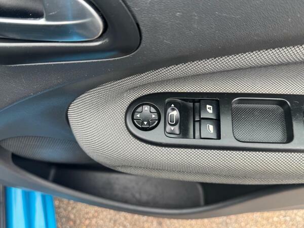 Citroen C3 Picasso Selection 2013 Red #31