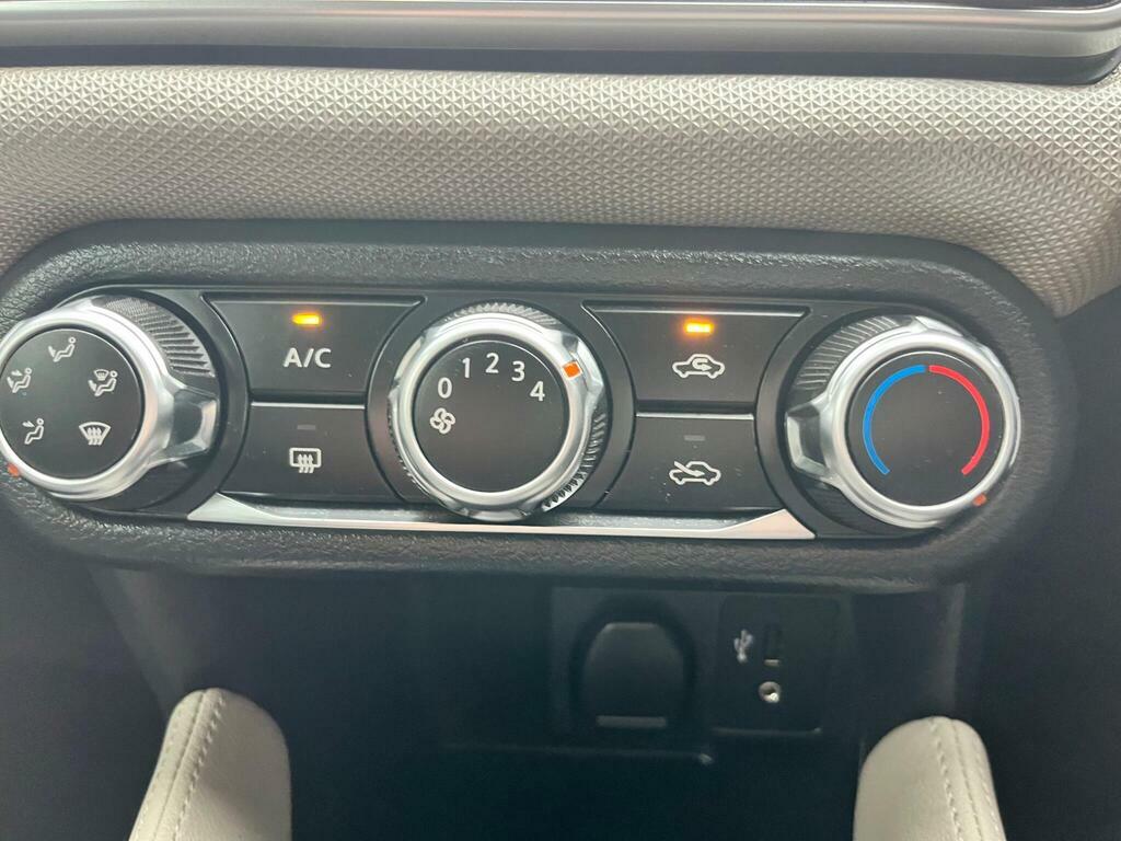 Nissan Micra N-connecta Black #25